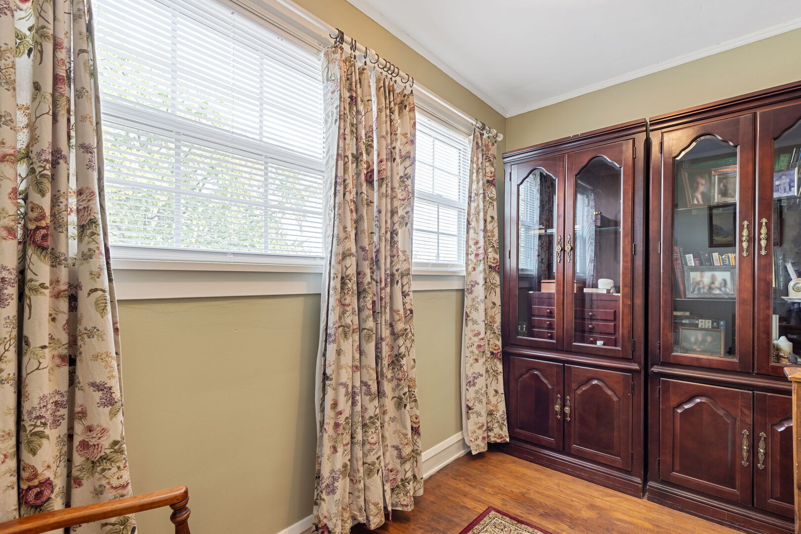1361 Elizabeth Street Crete, IL 60417 - Photo 19 of 31 a view of front door