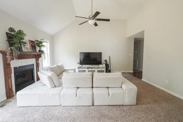 $1,600 | 1252 Morstead Drive, Clarksville, TN 37042