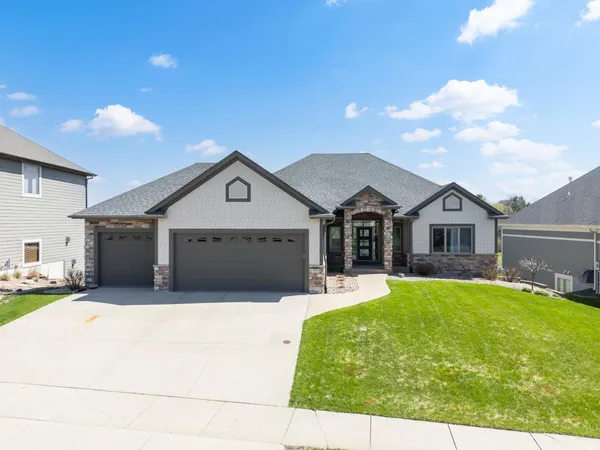 $1,189,000 | 595 Somerby Parkway Northeast, Byron, MN 55920