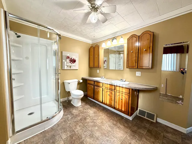 $134,900 | 543 East Main Street, Madawaska, ME 04756