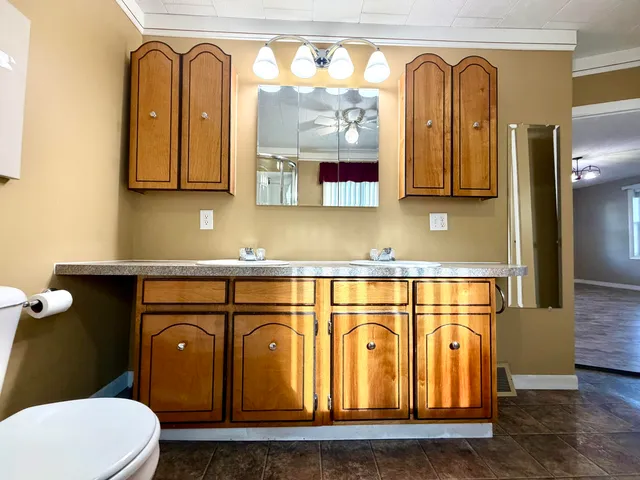 $134,900 | 543 East Main Street, Madawaska, ME 04756