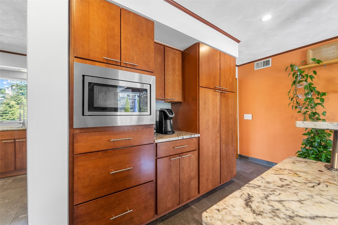 3725 Country Club Road Endicott, NY 13760 - Photo 18 of 46 Gallery Image 18