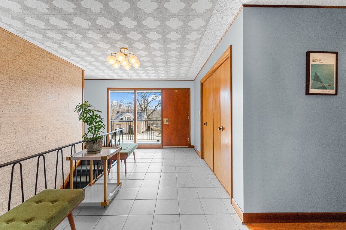 3725 Country Club Road Endicott, NY 13760 - Photo 4 of 46 Gallery Image 4
