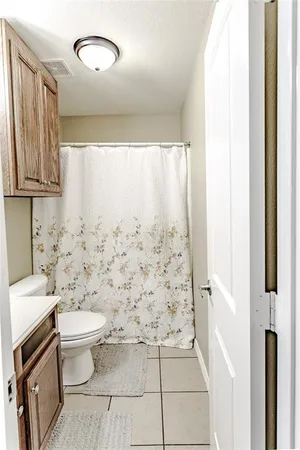 $2,350 | 2048 Lake Trail Drive, Heartland, TX 75126