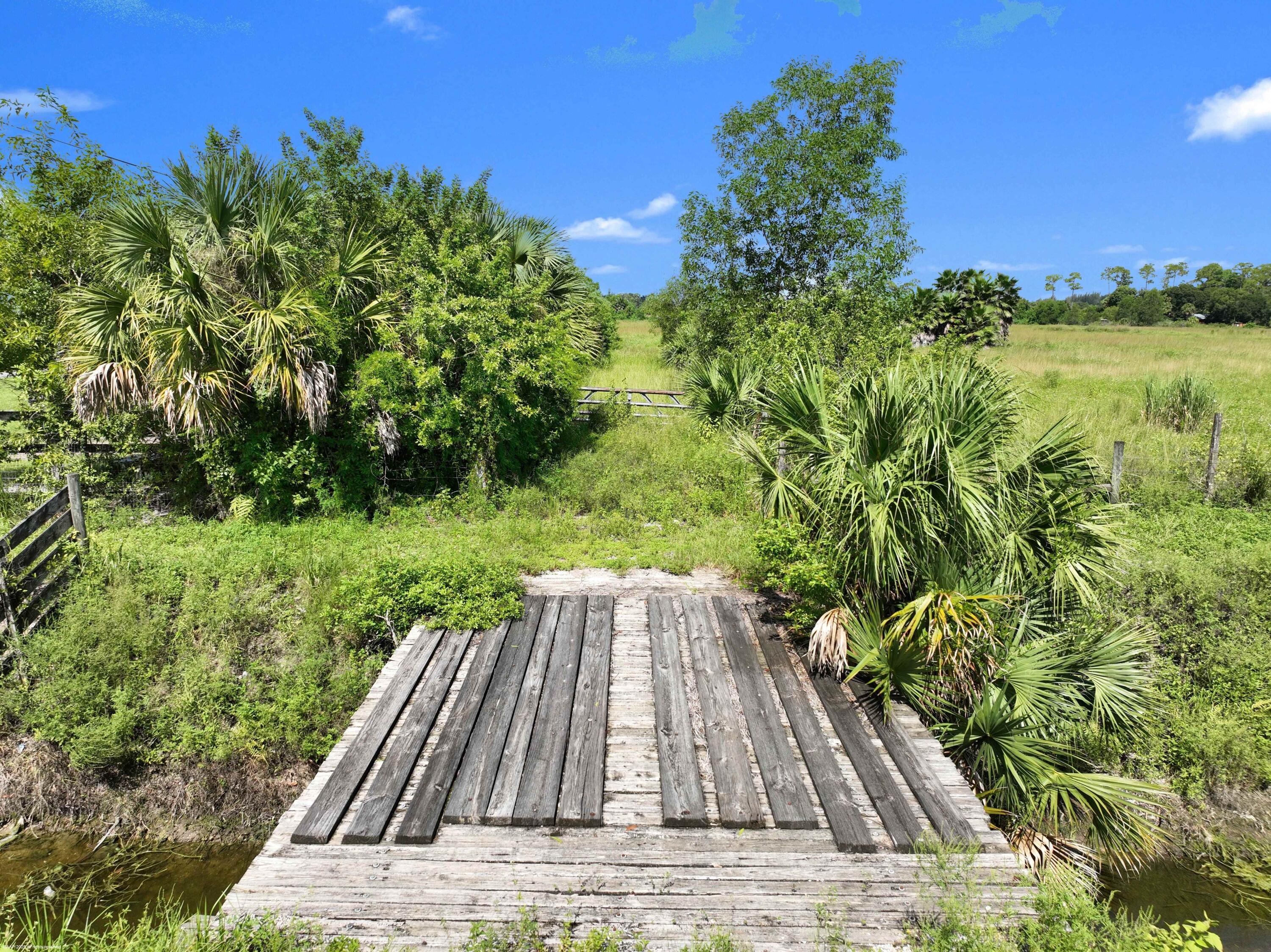 2761 E Road Loxahatchee Groves, FL 33470 - Photo 12 of 21