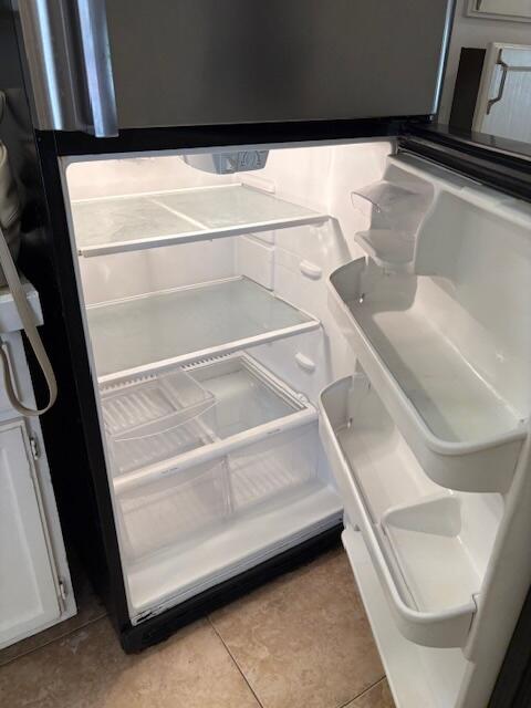 300 Palmwood Place, Unit 101 Boca Raton, FL 33431 - Photo 6 of 21 kitchen2