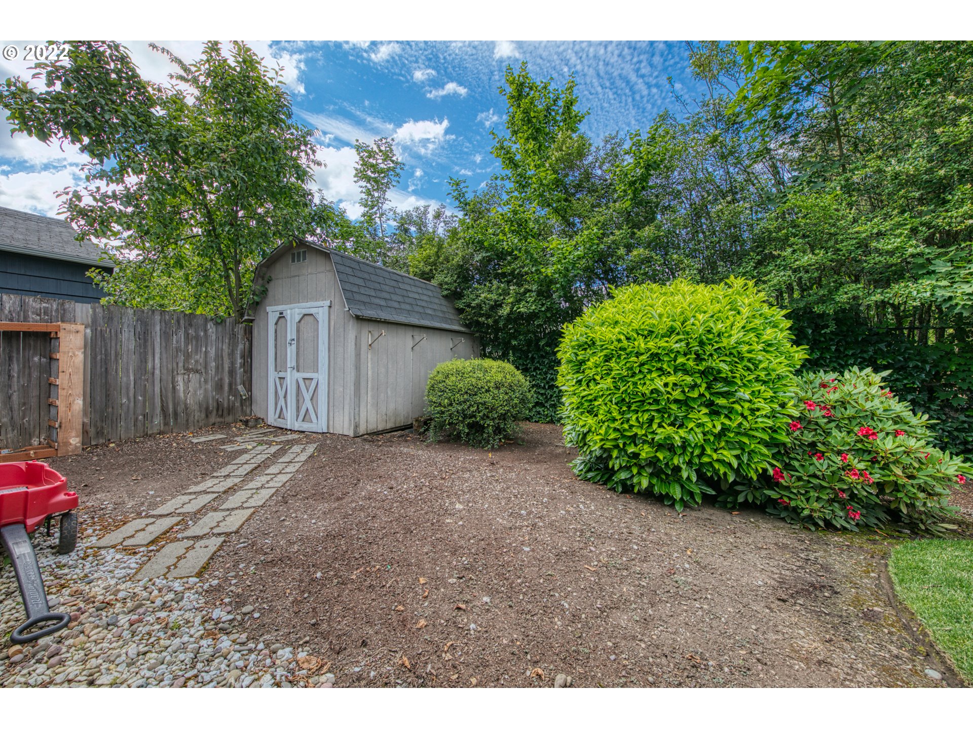 672 River Road Eugene, OR 97404 - Photo 22 of 23 Gallery Image 22