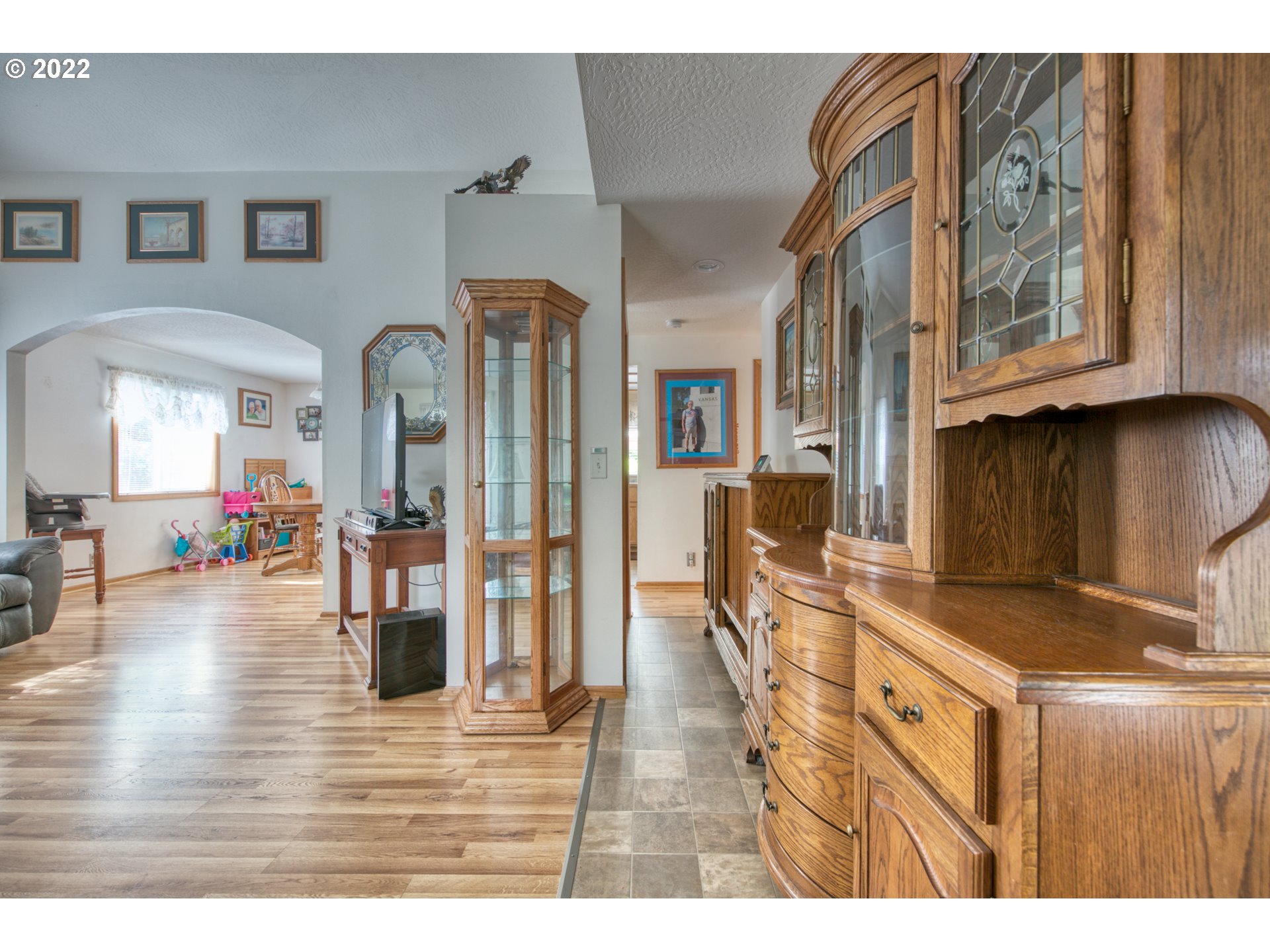 672 River Road Eugene, OR 97404 - Photo 5 of 23 Gallery Image 5