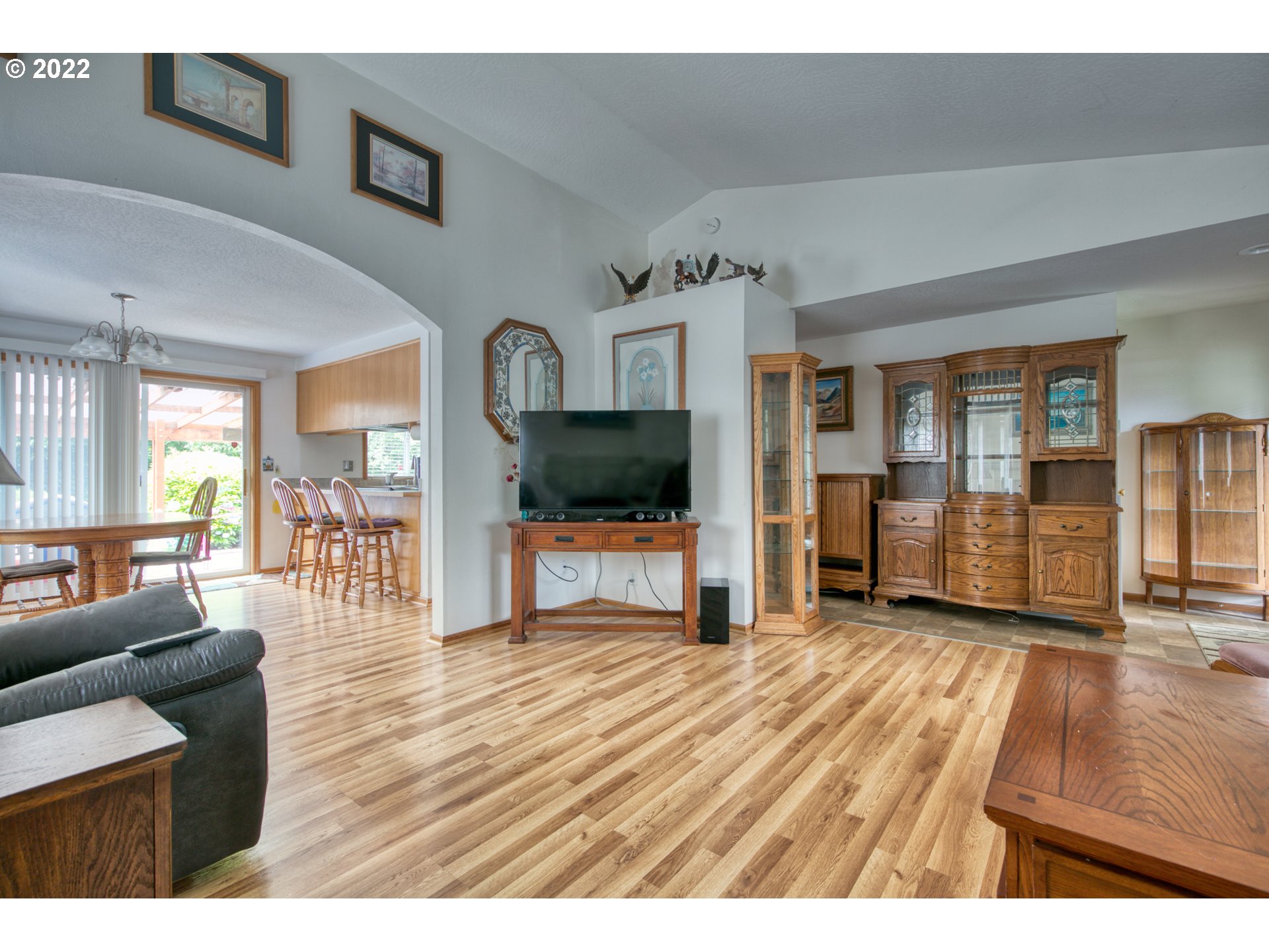 672 River Road Eugene, OR 97404 - Photo 7 of 23 Gallery Image 7