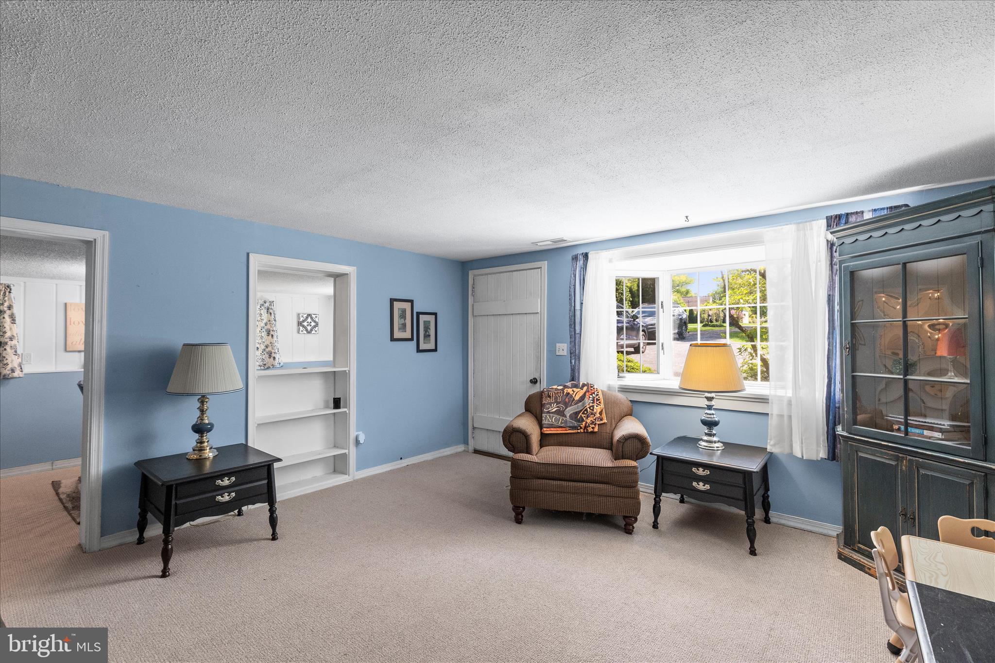 2963 Spring Valley Road Lancaster, PA 17601 - Photo 7 of 42 a living room with furniture and a window
