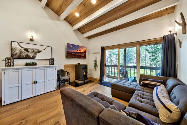 $399,000 | 19671 Boreal Ridge Road, Unit 2, Soda Springs, CA 95728