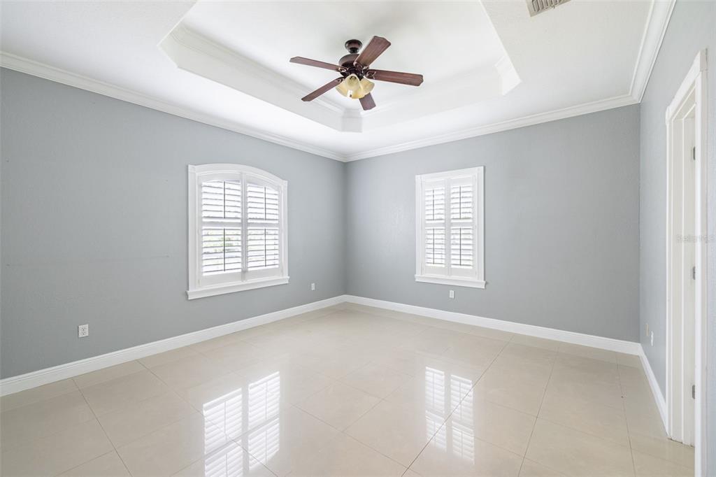 2323 West Cherry Street Tampa, FL 33607 - Photo 7 of 20 a view of an empty room with a window