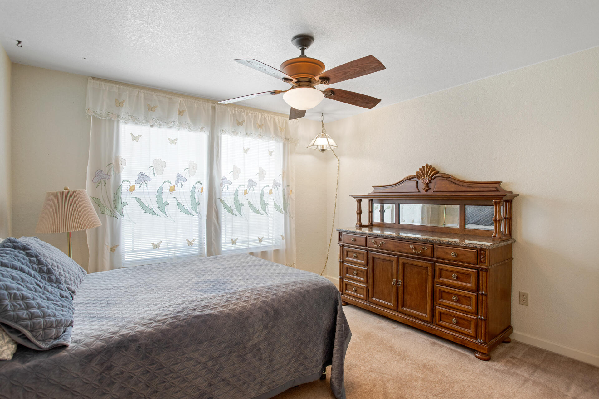 16093 Montgomery Ranch Road Redding, CA 96001 - Photo 14 of 35 Bedroom 2