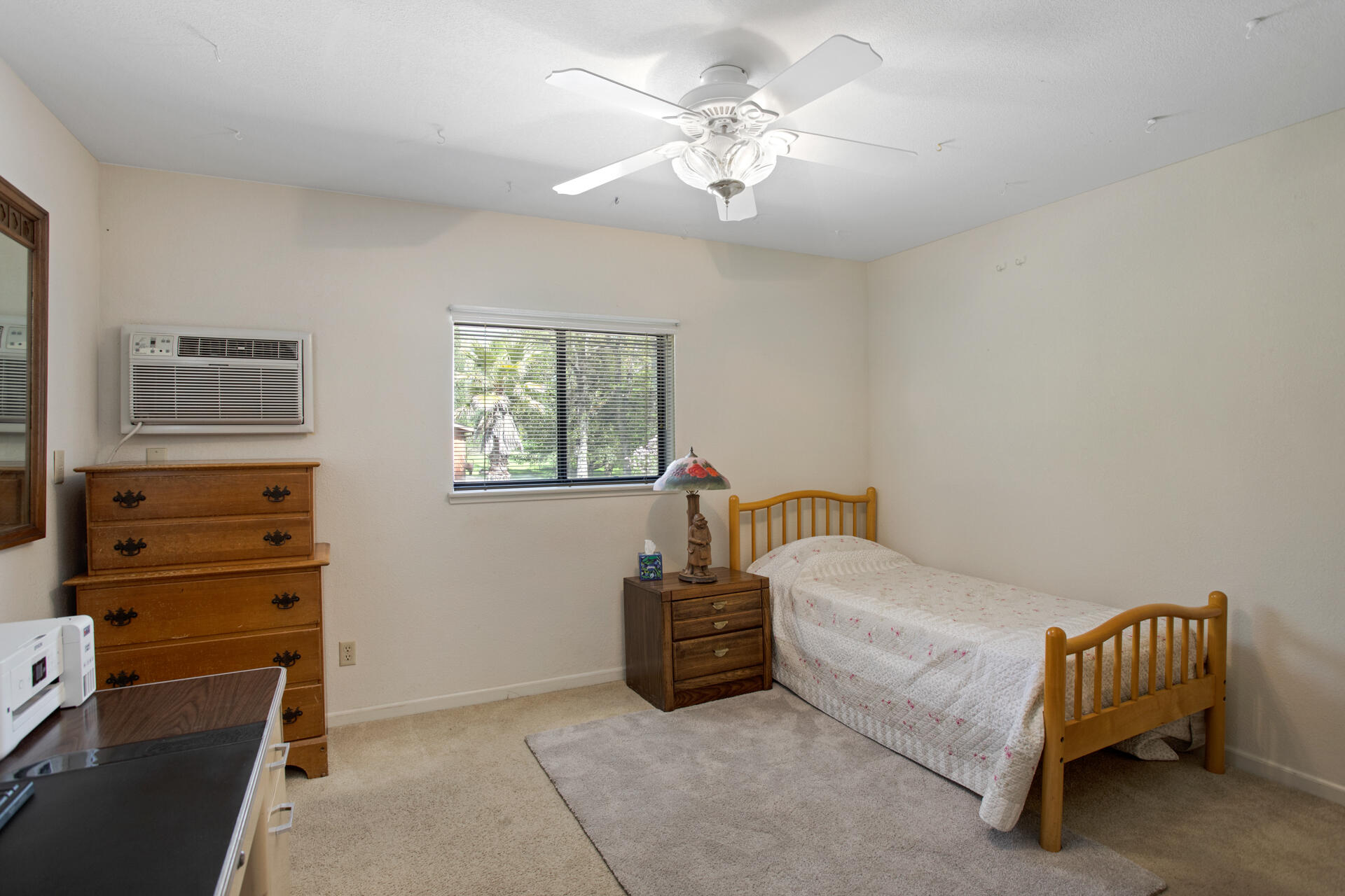 16093 Montgomery Ranch Road Redding, CA 96001 - Photo 16 of 35 Bedroom 4