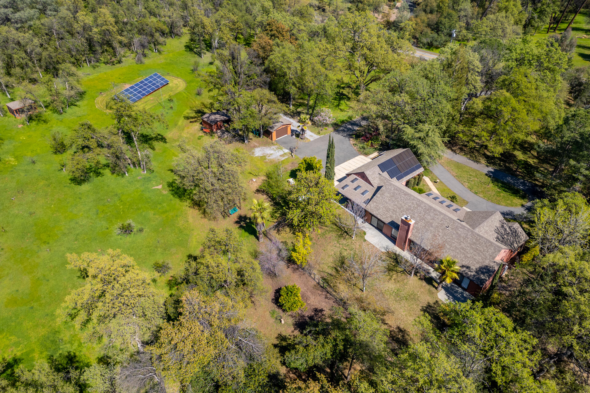 16093 Montgomery Ranch Road Redding, CA 96001 - Photo 34 of 35 Aerial Back