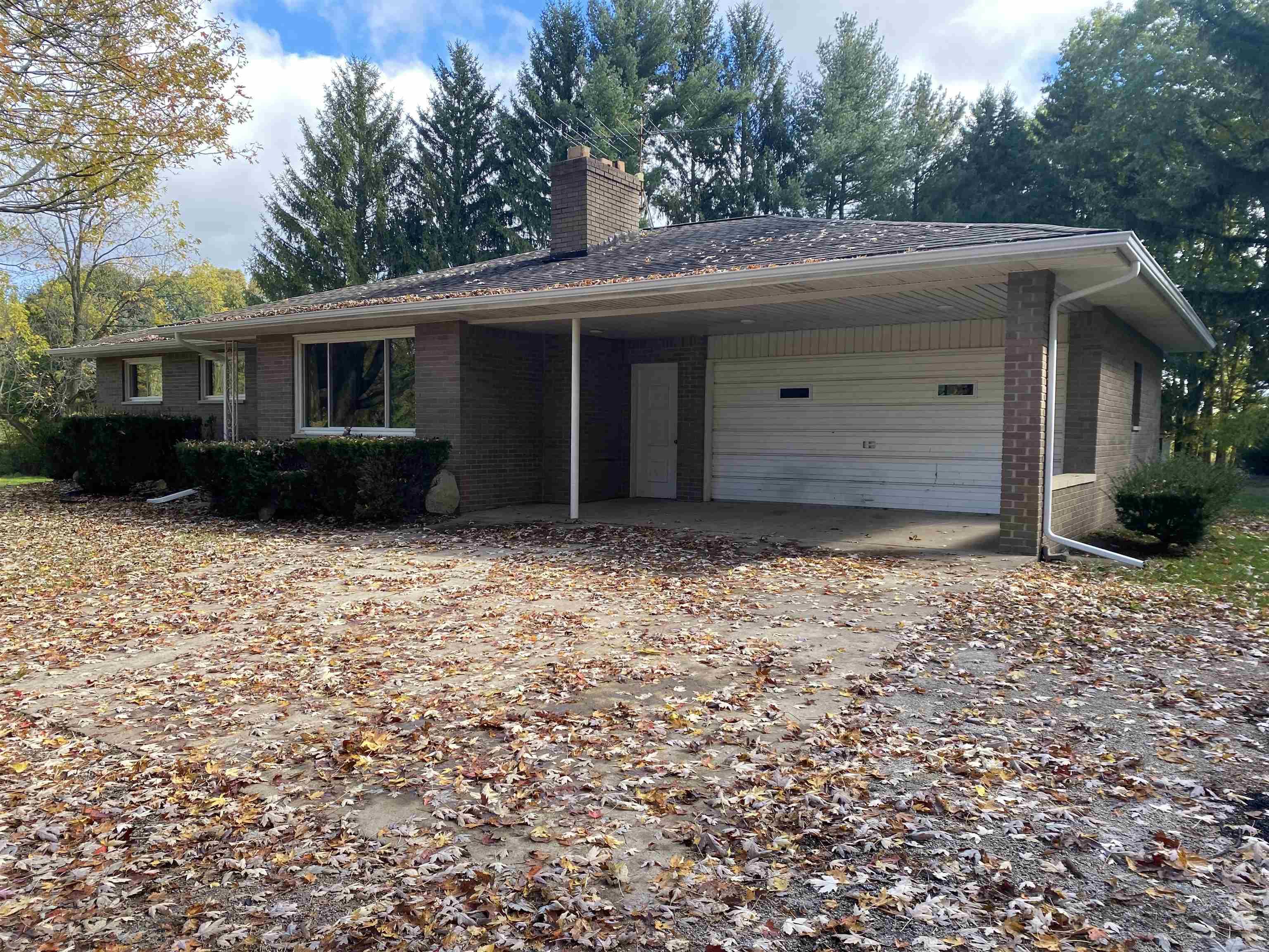 5750 Secord Lake Road Leonard, MI 48367 - Photo 2 of 91 50158539-f44e2fd9-ce77-473d-9671-937043bbeeb0.JPG