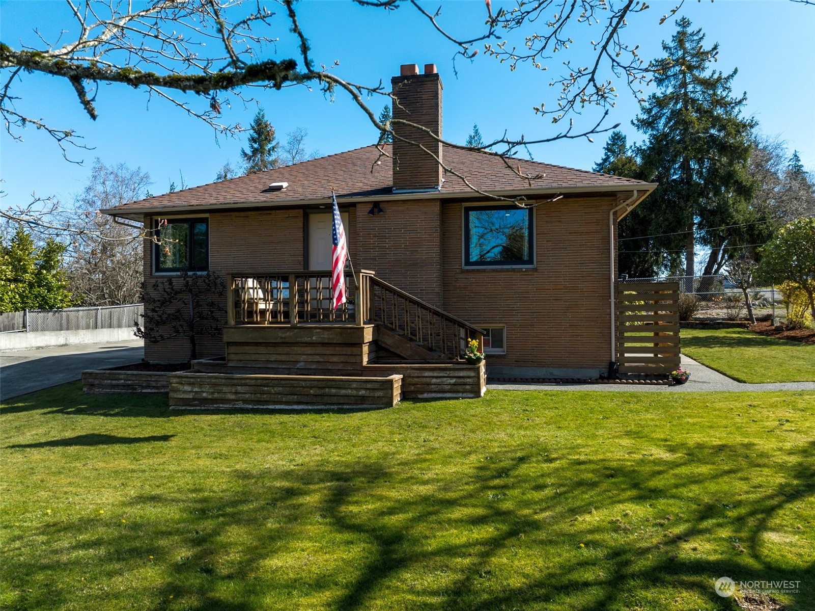 3556 Southwest 98th Street Seattle, WA 98126 - Photo 1 of 26 Gallery Image 1