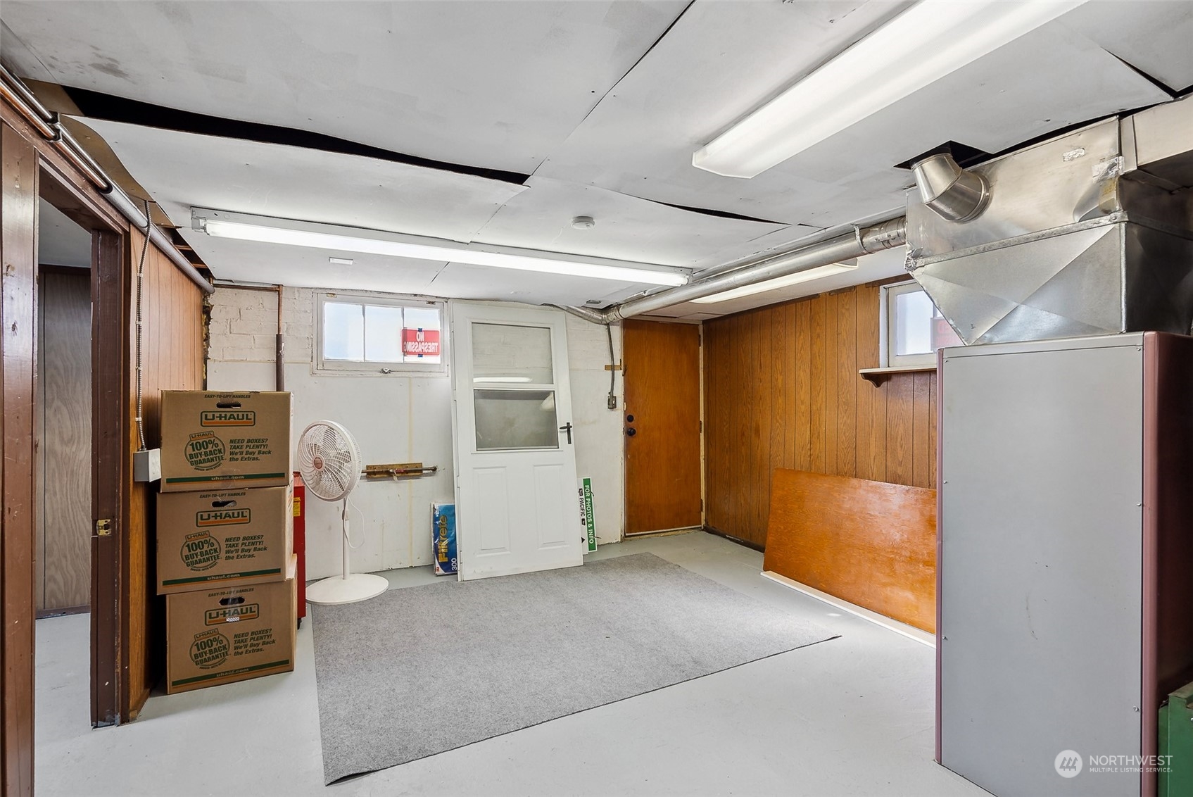 3556 Southwest 98th Street Seattle, WA 98126 - Photo 15 of 26 Gallery Image 15