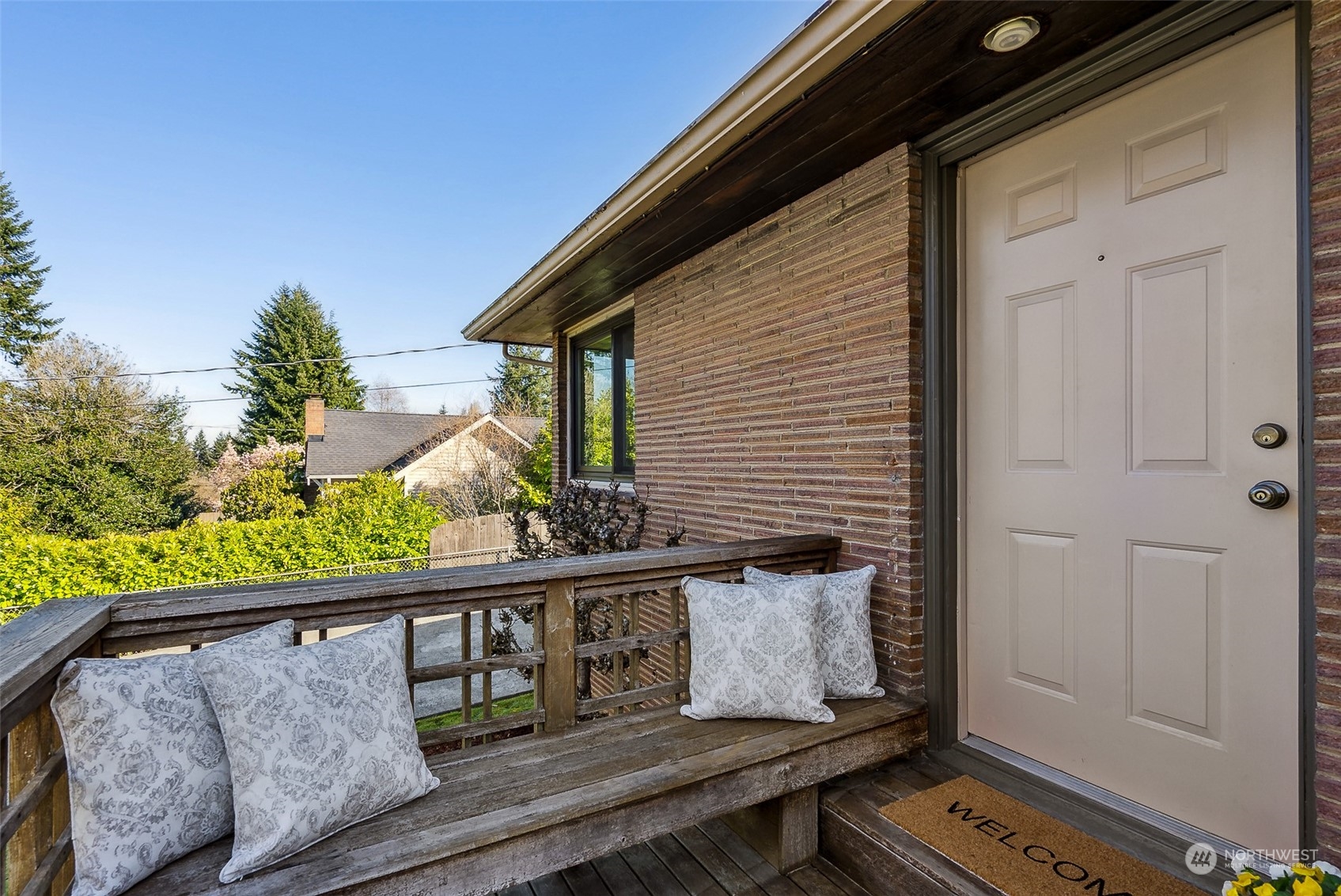 3556 Southwest 98th Street Seattle, WA 98126 - Photo 2 of 26 Gallery Image 2