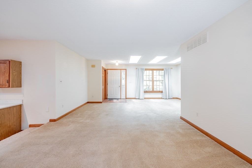 41 Honey Pot Road Southwick, MA 01077 - Photo 5 of 30 Gallery Image 5