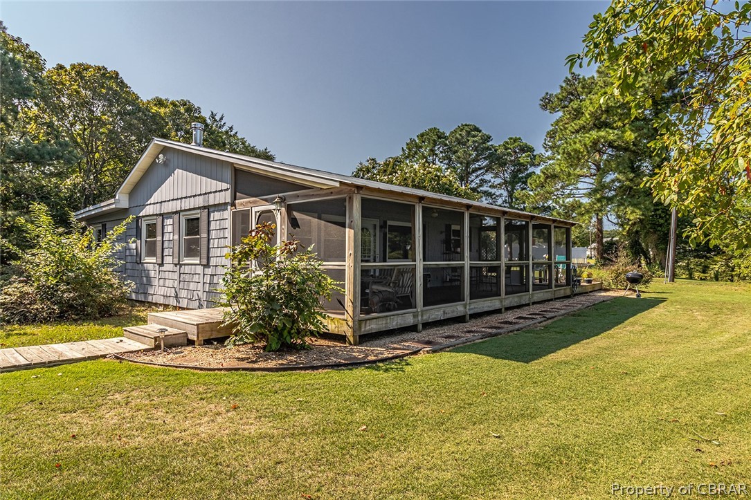 263 Whiting Cove Road Locust Hill, VA 23092 - Photo 35 of 41 Gallery Image 35
