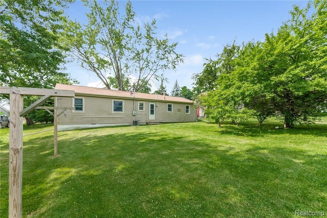 9451 Hogan Road Fenton, MI 48430 - Photo 20 of 24 026-Rear_View-5989373-medium.jpg