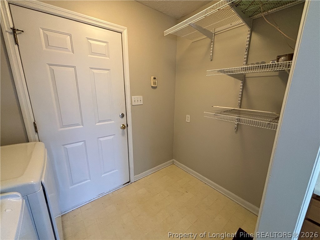 543 Killeen Road Fayetteville, NC 28303 - Photo 13 of 29 a view of room