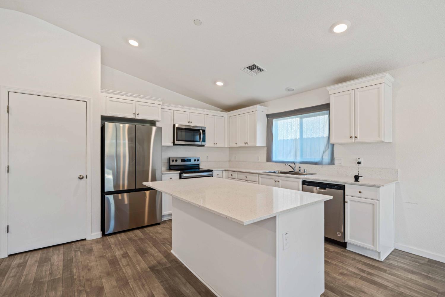 209 Dogwood Rnch Way Patterson, CA 95363 - Photo 6 of 50
