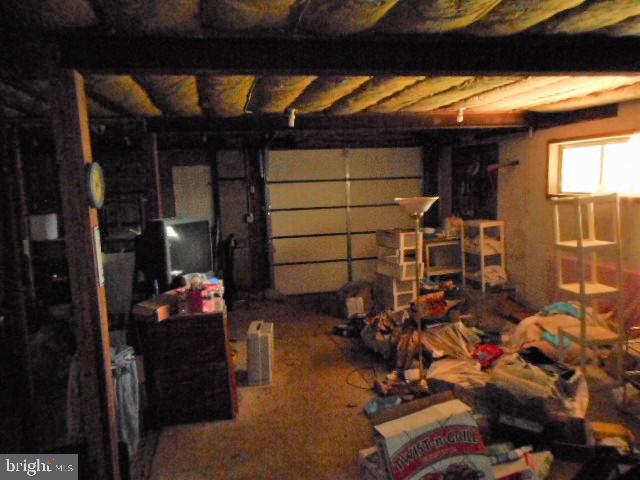 5668 Pine Road Thomasville, PA 17364 - Photo 30 of 32 Garage