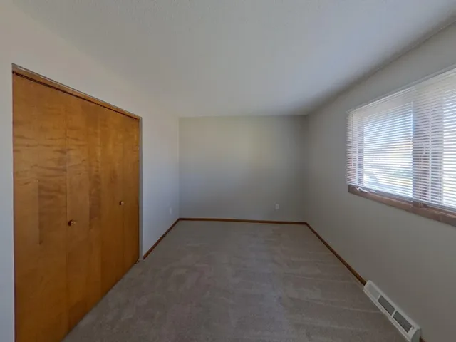 $2,599 | 931 Market Street South, Shakopee, MN 55379