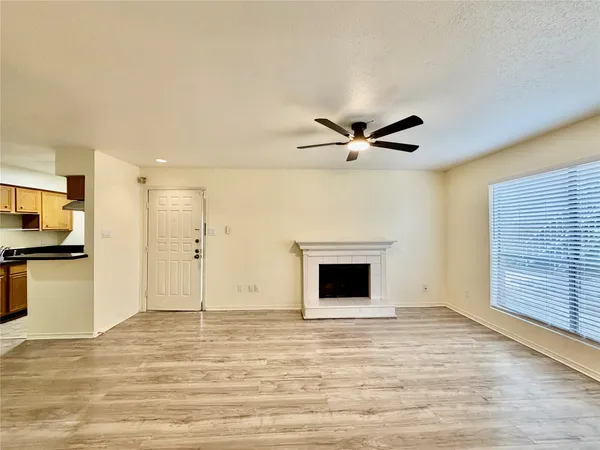 $1,000 | 2120 Wilcrest Drive, Unit 121, Houston, TX 77077