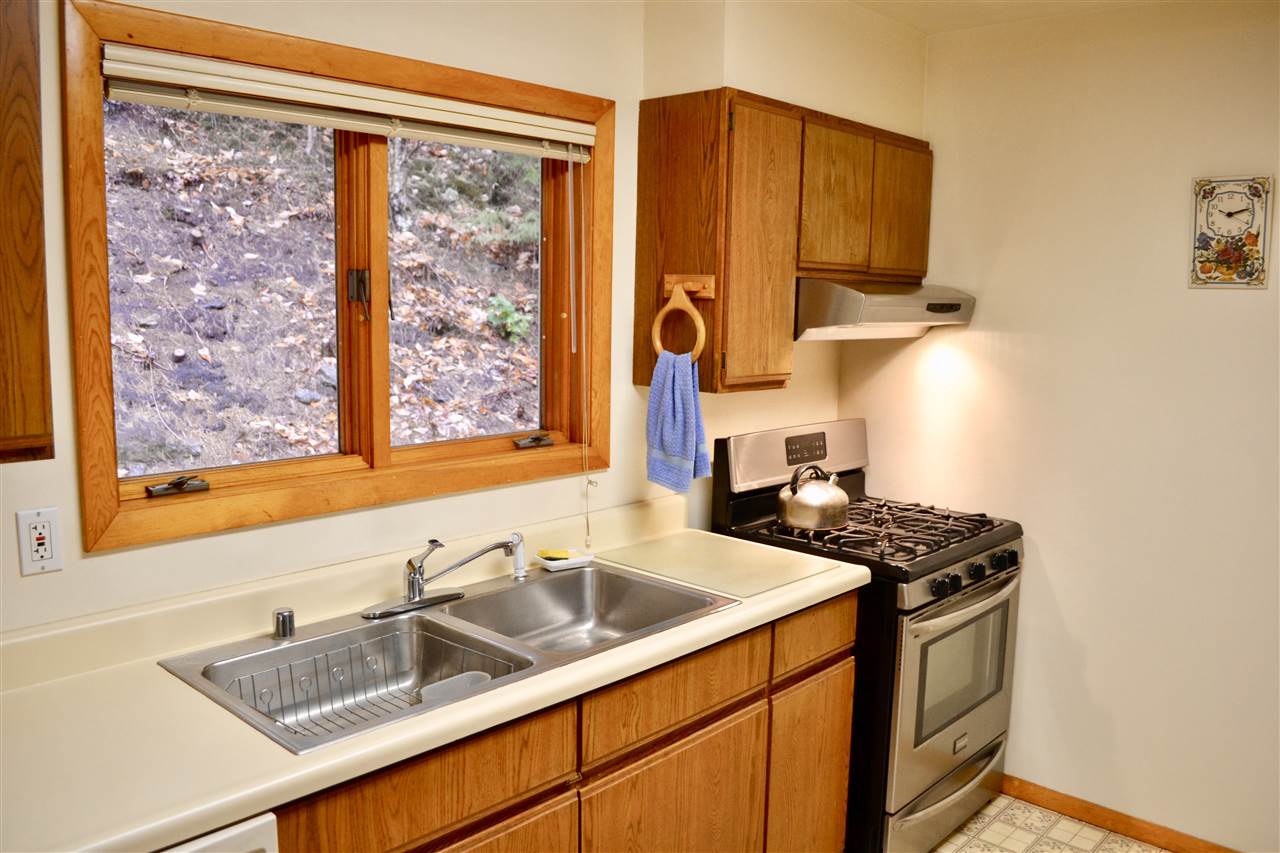 103 Stark Mountain View Road Fayston, VT 05673 - Photo 16 of 29