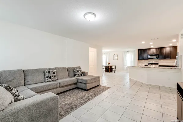 $1,900 | 14667 Semele View, San Antonio, TX 78245