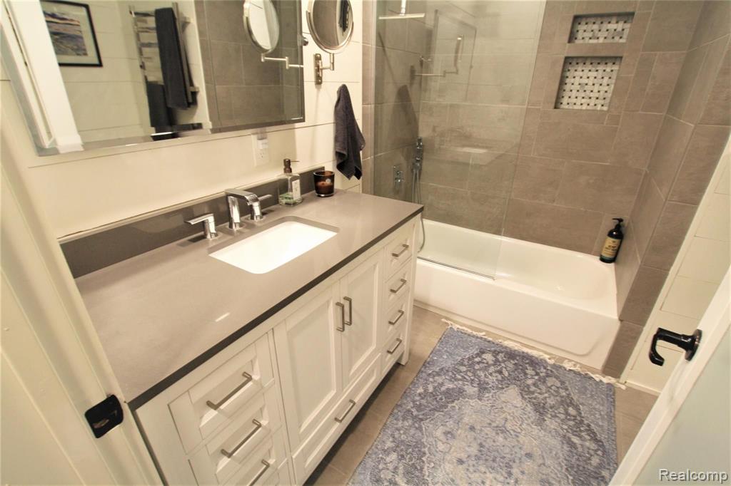 1459 Flushing Road Flushing, MI 48433 - Photo 20 of 35
