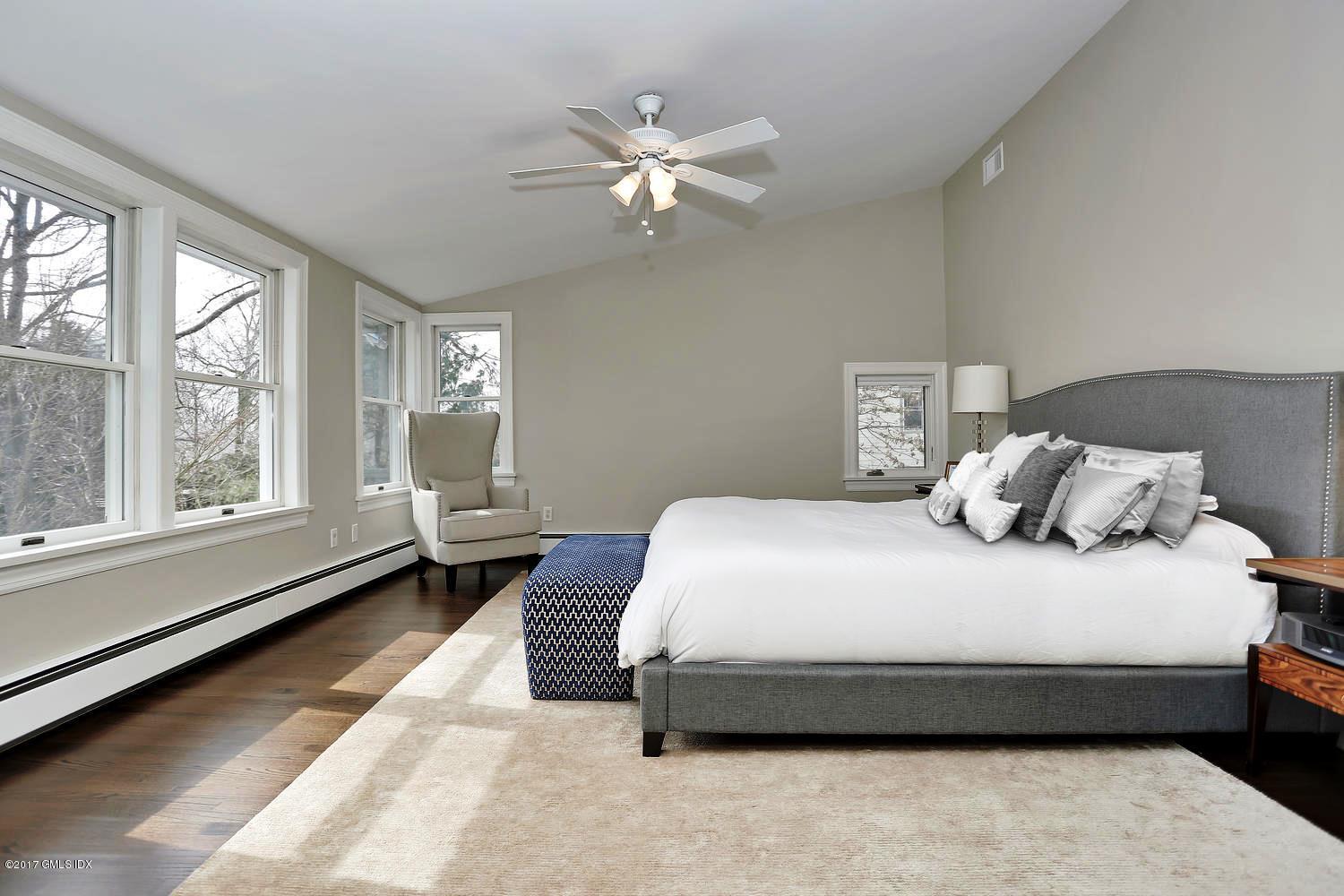 30 Chapel Lane Riverside, CT 06878 - Photo 14 of 37 Ensuite Master Bath w walk-in closets