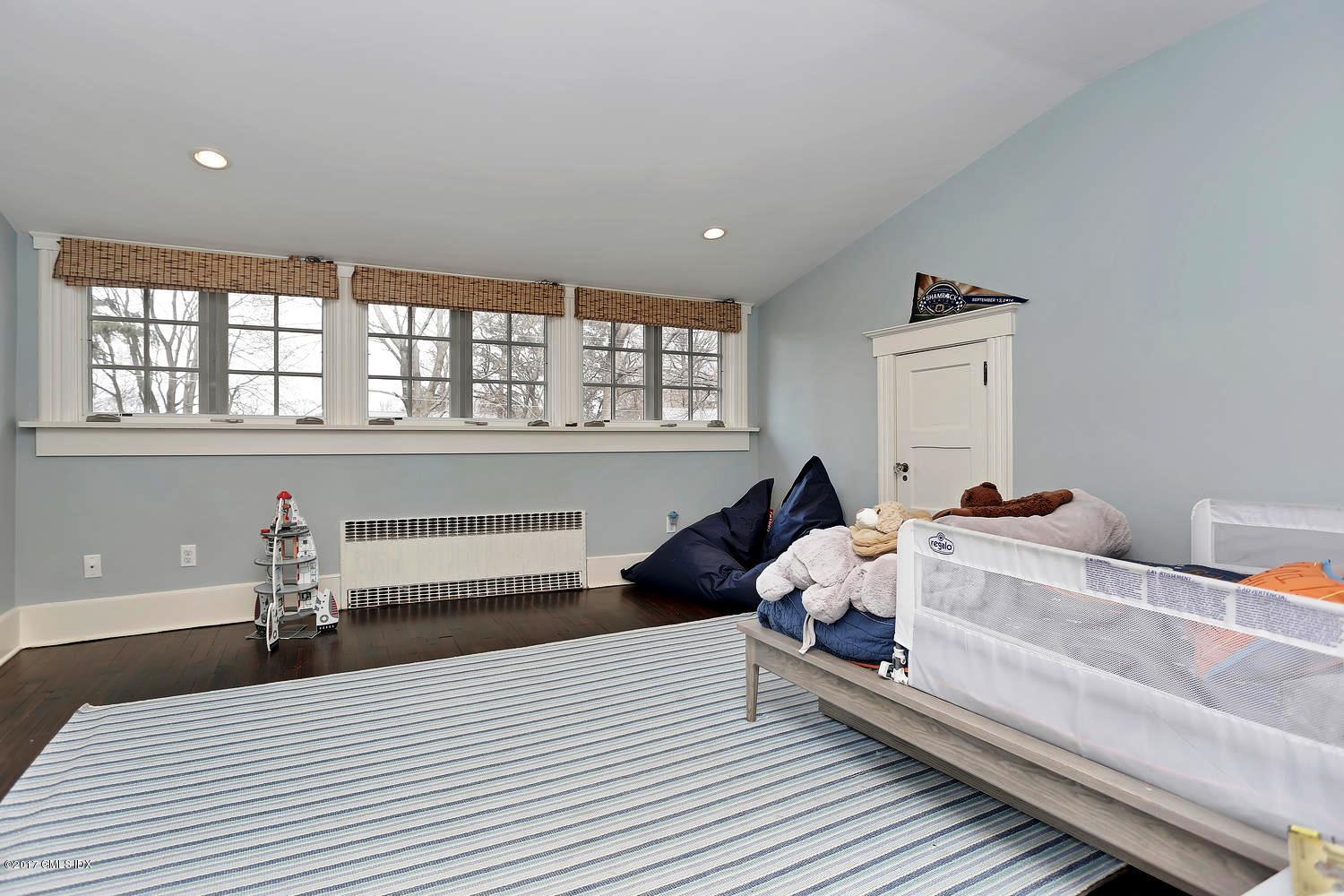 30 Chapel Lane Riverside, CT 06878 - Photo 18 of 37 Double Bdrm w walk-in playroom closet