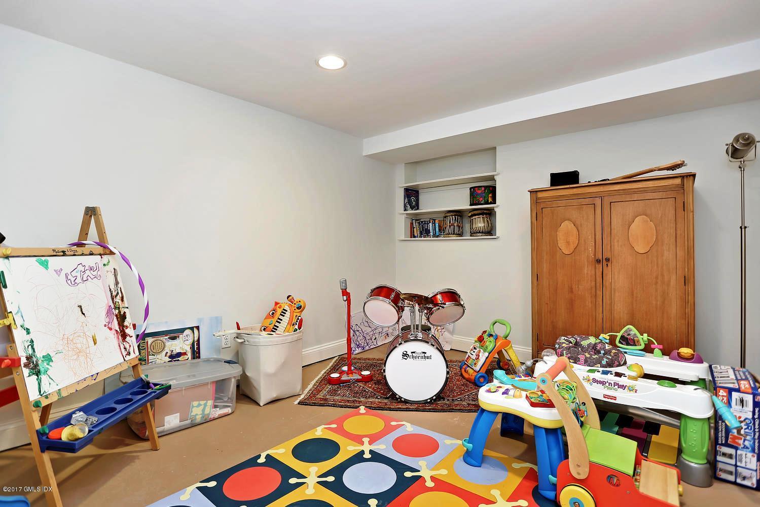 30 Chapel Lane Riverside, CT 06878 - Photo 24 of 37 LL playroom, exercise, bdrm