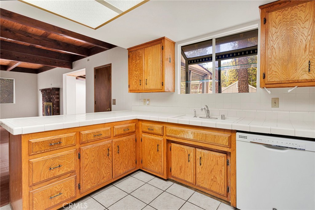 1725 Linnet Road Wrightwood, CA 92397 - Photo 16 of 43