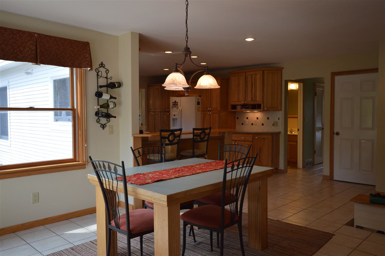 602 Bloomfield Road Traverse City, MI 49686 - Photo 12 of 67 1831156-11.JPG