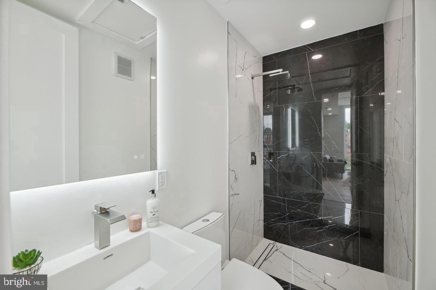 2213 M Street Northeast, Unit 7 Washington, DC 20002 - Photo 12 of 14