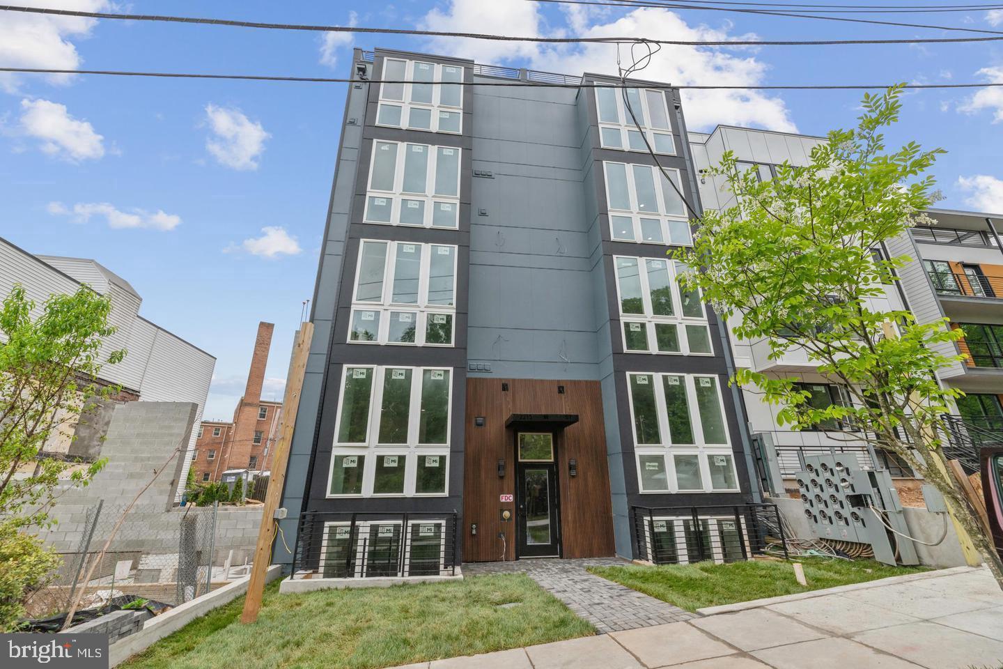 2213 M Street Northeast, Unit 7 Washington, DC 20002 - Photo 14 of 14