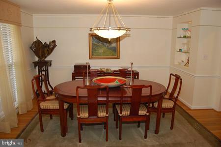 10 Over Ridge Court Potomac, MD 20854 - Photo 18 of 28 Dining Room