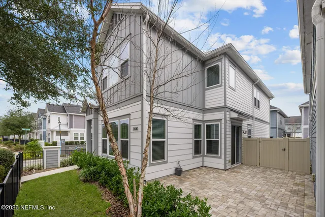 $3,275 | 7400 Beach Walk Place, Jacksonville, FL 32256