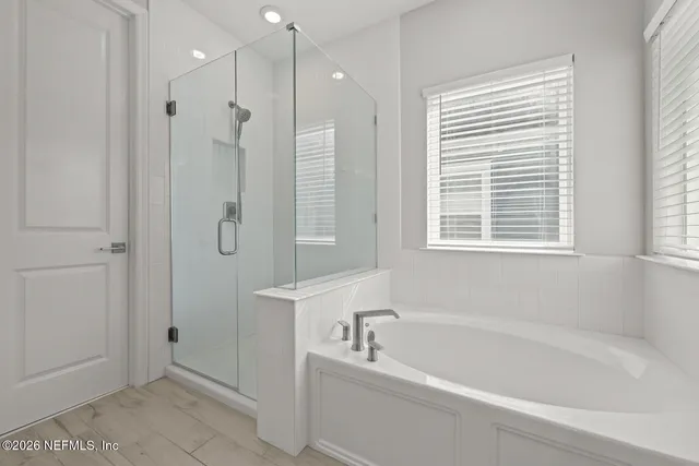 $3,275 | 7400 Beach Walk Place, Jacksonville, FL 32256