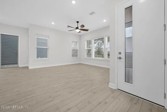 $3,275 | 7400 Beach Walk Place, Jacksonville, FL 32256