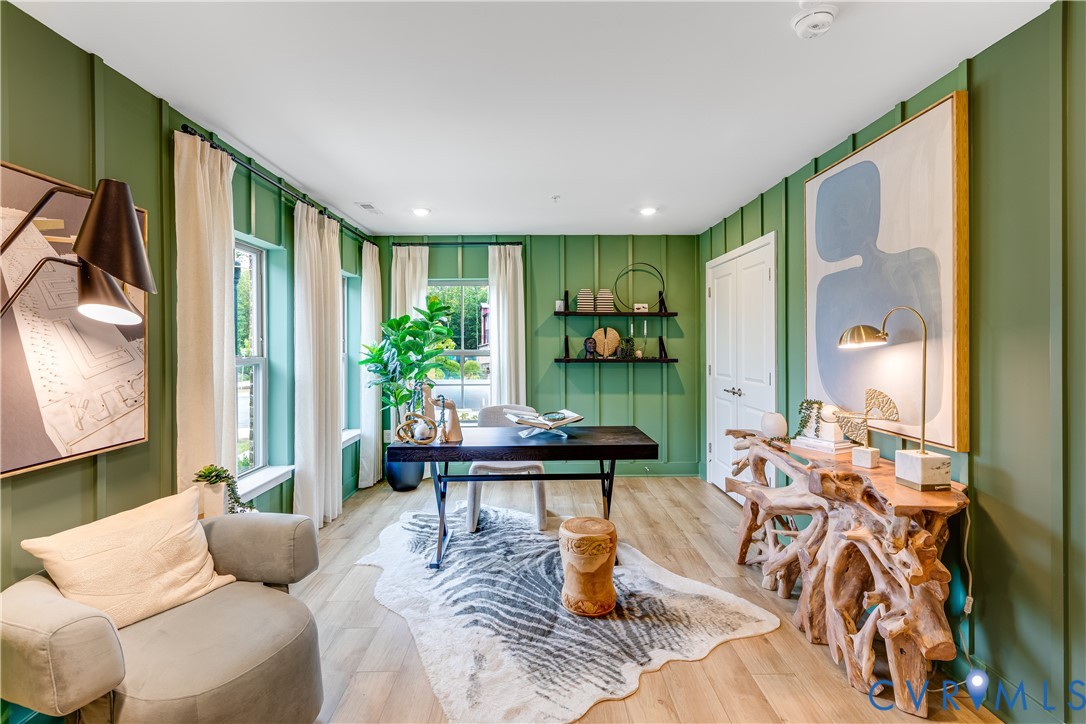 6103 Primrose Path Road Richmond, VA 23225 - Photo 3 of 23 a living room with furniture and a large window