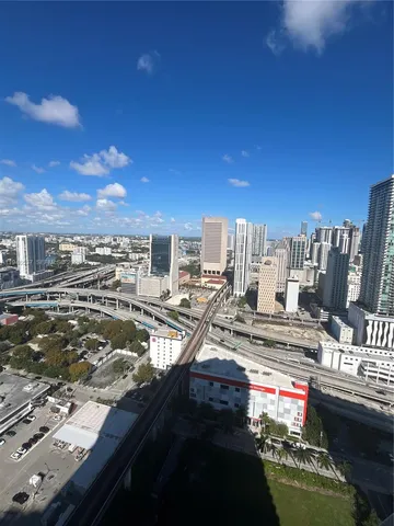 a picture of city view