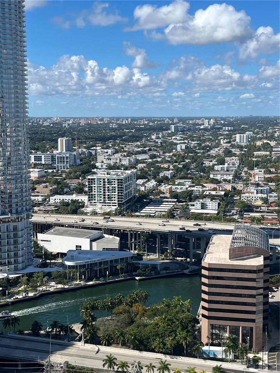 90 Southwest 3rd Street, Unit 3706 Miami, FL 33130 - Photo 21 of 21 a view of a city