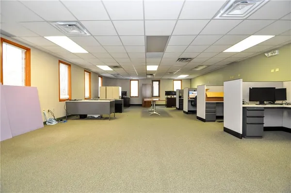 $9,600 | 2550 Boyce Plaza Road, Unit 204, Pittsburgh, PA 15241