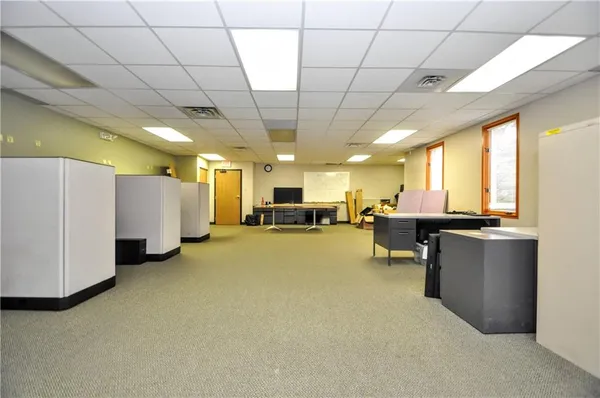 $9,600 | 2550 Boyce Plaza Road, Unit 204, Pittsburgh, PA 15241